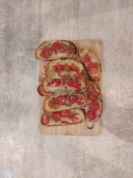 Sándwiches de desayuno caseros cocinados en el horno — Foto de Stock