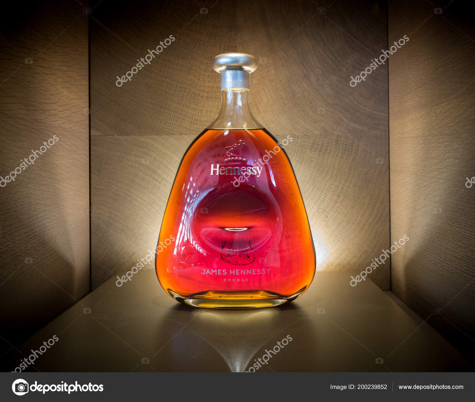 Hennessy James Cognac