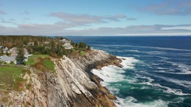 Vista aérea da luz do ponto de Pemaquid — Vídeo de Stock