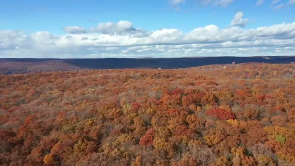 Drone літати над гора Надія історичний парк, штат Нью-Джерсі — стокове відео