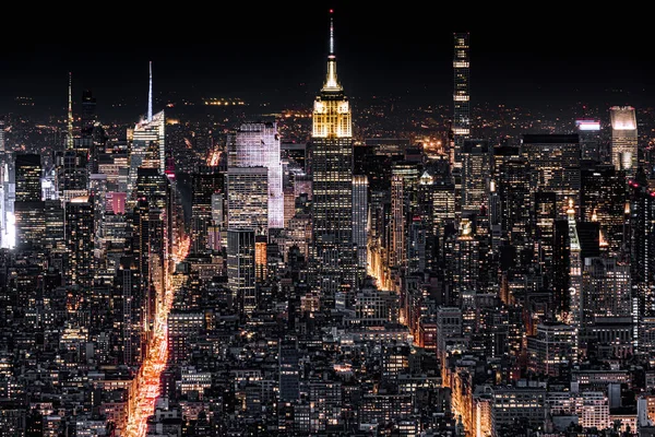 Vista aérea da cidade de Nova Iorque à noite — Fotografia de Stock