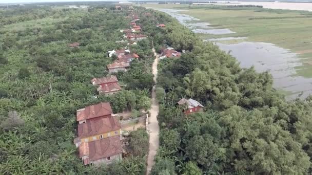 Aerial Drone Shot Volar Vuelta Revelando Largo Camino Través Asia — Vídeos de Stock