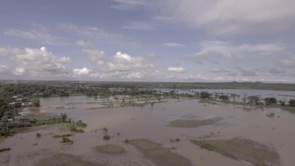 Vista Aérea Casas Inundadas Campos Ahogamiento Área Rural Después Otra — Vídeos de Stock