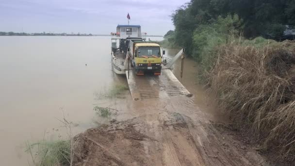 Kampong Camboja Outubro 2018 Tiro Drone Caminhão Dirigindo Sentido Inverso — Vídeo de Stock