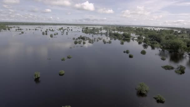 Aerial Drone Shot Flying Flooded Farm Fields Rural Area Nubes — Vídeo de stock