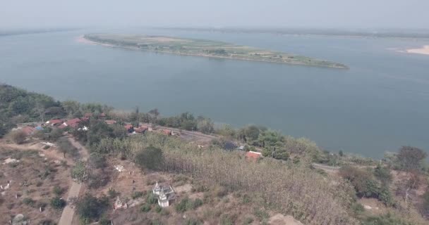 Drohnenschuss Aus Der Luft Rückflug Mit Mekong Insel Als Kulisse — Stockvideo