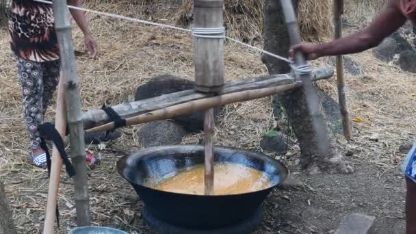 Faire Sucre Palme Type Baratte Bois Est Utilisé Pour Mélanger — Video