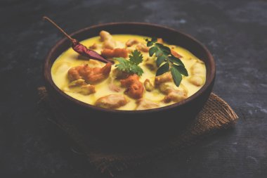 Kadhi Pakoda veya pakora, Hint mutfağı, seçici odak