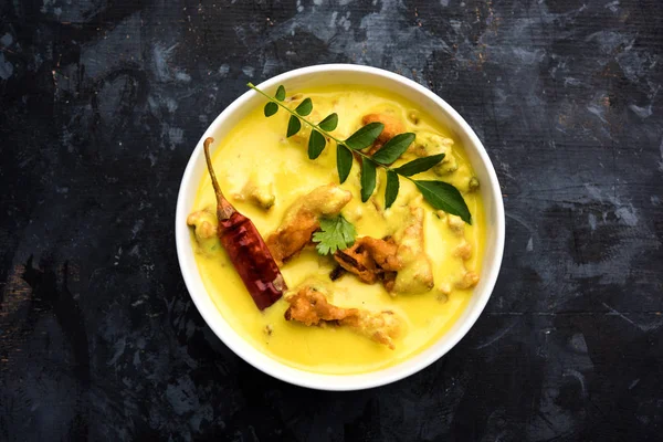 Kadhi Pakoda Pakora Cocina India Enfoque Selectivo — Foto de Stock