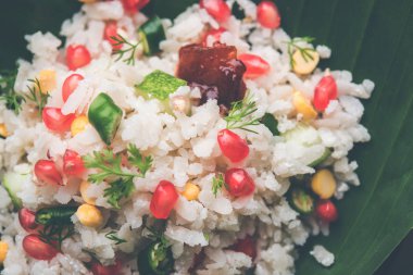 Gopalkala veya Dahi Kala lord Krishna Janmashtami veya Gokulashtami için sunulan bir prasad var. Dövülmüş pirinç, lor/süt, şeker, nar, biber, turşu ve kişniş kullanılarak yapılan