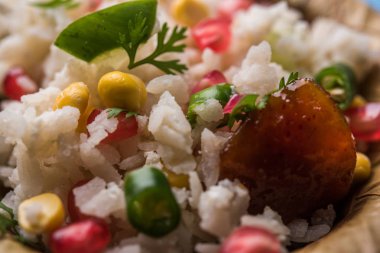 Gopalkala veya Dahi Kala lord Krishna Janmashtami veya Gokulashtami için sunulan bir prasad var. Dövülmüş pirinç, lor/süt, şeker, nar, biber, turşu ve kişniş kullanılarak yapılan