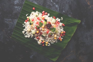 Gopalkala veya Dahi Kala lord Krishna Janmashtami veya Gokulashtami için sunulan bir prasad var. Dövülmüş pirinç, lor/süt, şeker, nar, biber, turşu ve kişniş kullanılarak yapılan