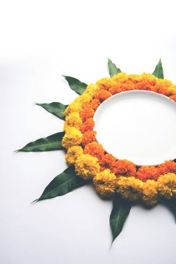 Kadife çiçeği çiçek rangoli Diwali veya Pongal Festivali için