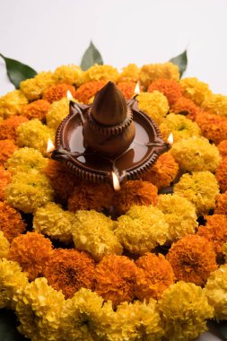 Kadife çiçeği çiçek rangoli Diwali veya Pongal Festivali için