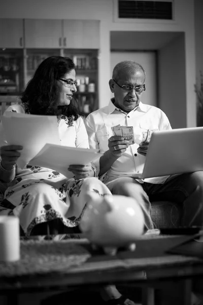 Senior Indian Asian Couple Accounting Doing Home Finance Checking Bills — Stock Photo, Image