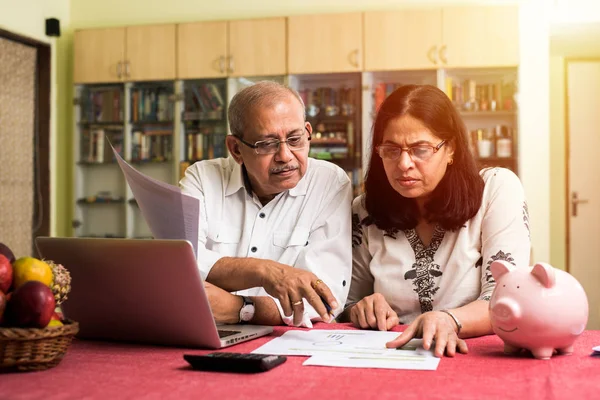 Senior Indian Asian Couple Accounting Doing Home Finance Checking Bills — Stock Photo, Image