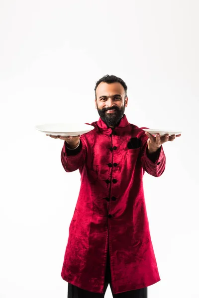 Indian Man Holding Empty Plate While Wearing Traditional Sherwani Diwali — Stock Photo, Image