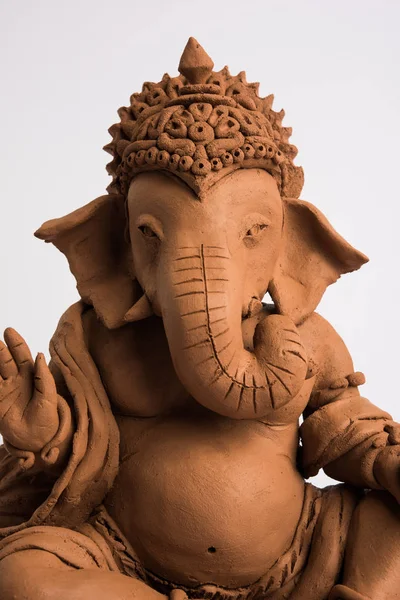 Eco Friendly Ganesh Ganpati Idol Murti Home Made Selective Focus — Stock Photo, Image