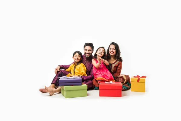 Indian Family Celebrating Diwali Deepavali Traditional Wear While Sitting Isolated — Stock Photo, Image