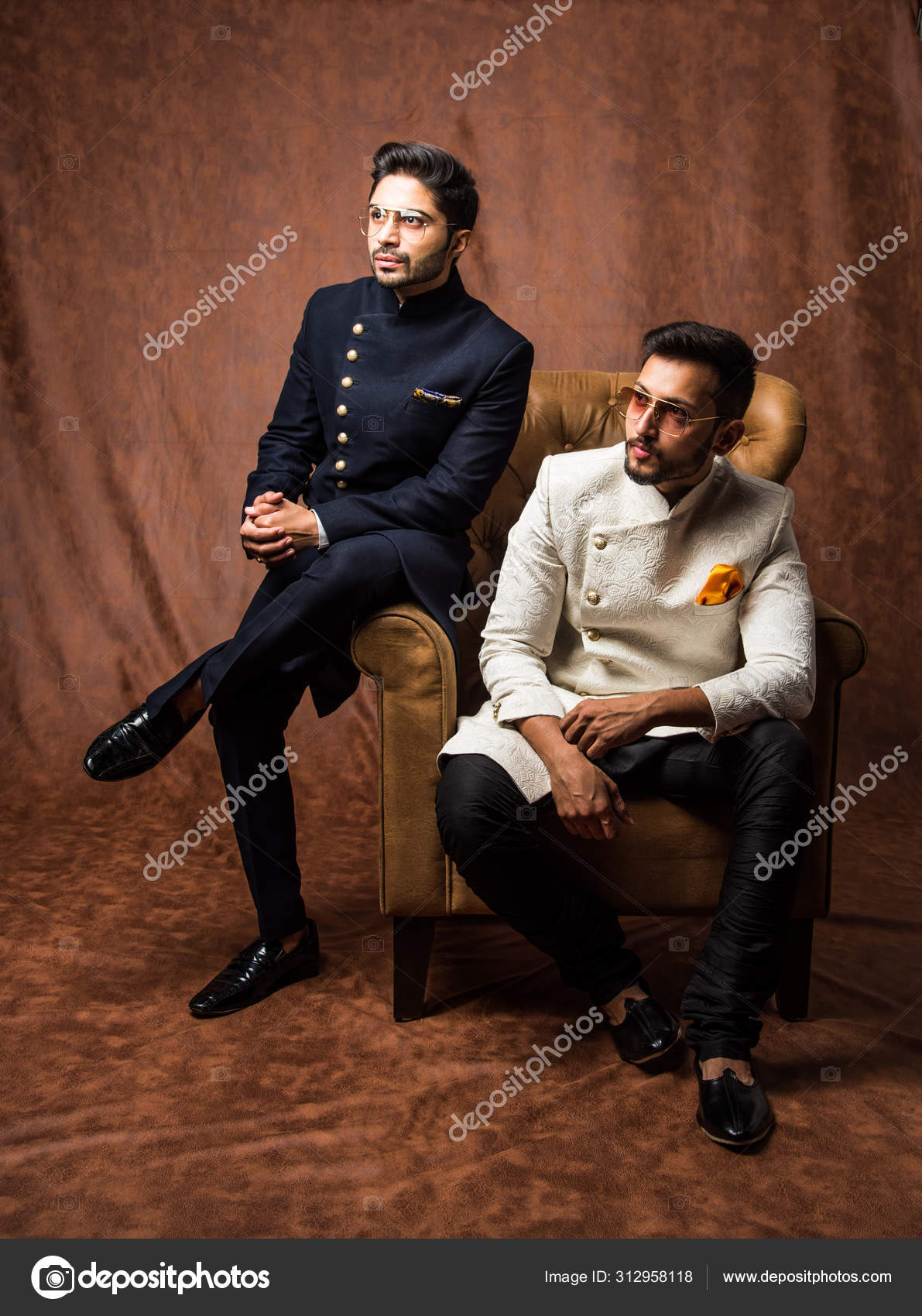 Latest Kurta Sets for Grooms ft. Shahid Kapoor | Indian wedding poses,  Groom outfit, Groomsmen looks