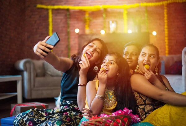 Indian Kids Celebrating Diwali Deepawali Bhai Dooj Rakhi Raksha Bandhan — Stock Photo, Image