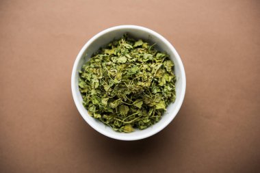 Kasuri Methi / Kasoori Methi veya Trigonella Foenum Graecum olarak da bilinen kurutulmuş çemen yaprağı.