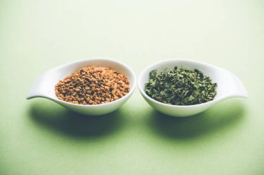 Kasuri Methi / Kasoori Methi veya Trigonella Foenum Graecum olarak da bilinen kurutulmuş çemen yaprağı.