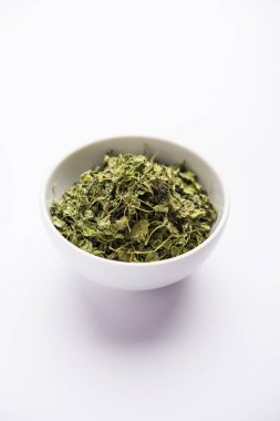 Kasuri Methi / Kasoori Methi veya Trigonella Foenum Graecum olarak da bilinen kurutulmuş çemen yaprağı.