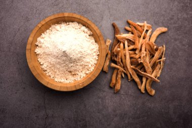 Ayurvedic Güçlü Bitki Musli - Toz ve Ham şeklinde Safed Moosli veya Swetha Musli olarak da bilinir.