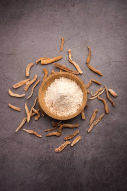 Ayurvedic Güçlü Bitki Musli - Toz ve Ham şeklinde Safed Moosli veya Swetha Musli olarak da bilinir.