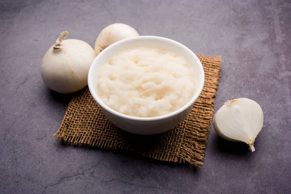 White Onion Puree or Safed Pyaj ka Paste, important food ingradient