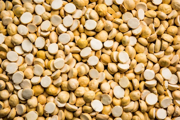 Kızarmış Split Nohut Daliya / Dalia veya Chana Dal, Hindistan 'da popüler sağlıklı bir yol kenarı atıştırmalığıdır.