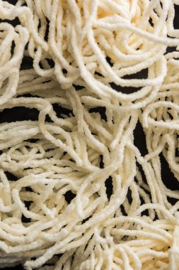 Kurdai, Kurdayi veya Kurdayee, buğday / gehu kullanılarak yapılan bir kızarmış yemektir. seçici odak