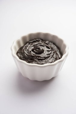 Chyawanprash ya da Chyavanprash, Hindistan 'ın Ayurvedic bağışıklık güçlendiricisinin mineraller ve besin zengini otlardan oluşan bir karışımıdır.