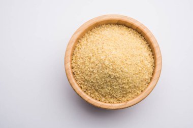 Gehu Dalia ya da Daliya olarak da bilinir. Çatlak ya da Kırık Buğday olarak da bilinir. Bir kâse ya da kaşıkta servis edilir.