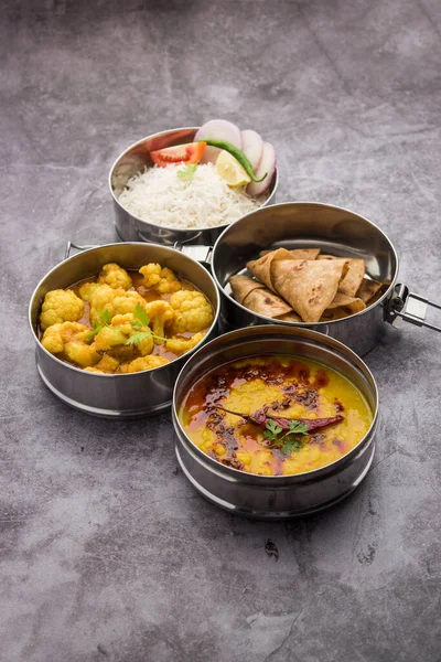 Boîte Lunch Végétarienne Indienne Tiffin Acier Inoxydable Pour Bureau Lieu — Photo
