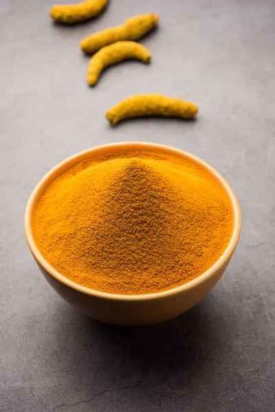 有机干姜黄粉或Haldi粉 又称姜黄粉 选择性焦粉 — 图库照片