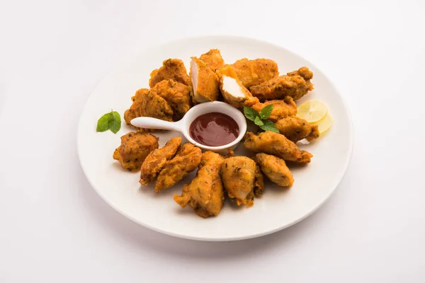 Pollo Pakora Pakoda Buñuelos Aperitivo Indio Popular Que Marinan Piezas — Foto de Stock