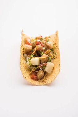 Masala Papad Tacos Meksika taco stili yapılmış bir Hint aperatifi.