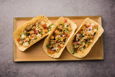 Masala Papad Tacos Meksika taco stili yapılmış bir Hint aperatifi.