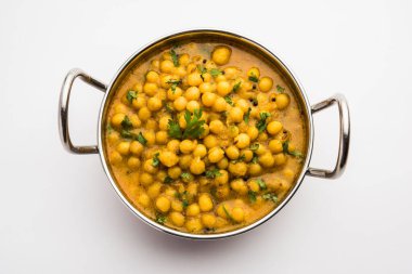 Ragda, kase içinde servis edilen kurutulmuş bezelyelerden yapılan Hint köri türüdür. Lezzetli, biraz keskin ve baharatlı köri genellikle 