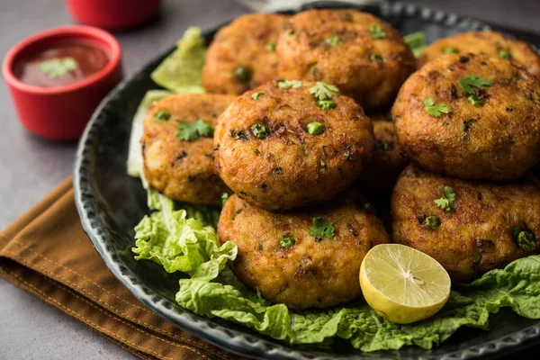 Aloo Tikki Oder Kartoffelschnitzel Oder Patties Ist Ein Beliebtes Indisches — Stockfoto