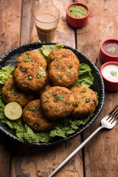 Aloo Tikki Oder Kartoffelschnitzel Oder Patties Ist Ein Beliebtes Indisches — Stockfoto