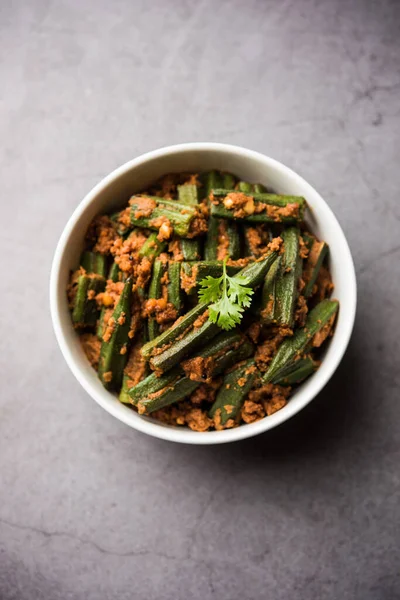 Бхарва Масала Бінді Англ Bharwa Masala Bhindi Stufed Okra Індійський — стокове фото