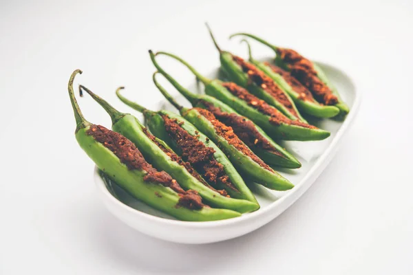 Bharwa Masala Mirch Stuffed Green Chillies Bharli Mirchi Indian Foods — стокове фото