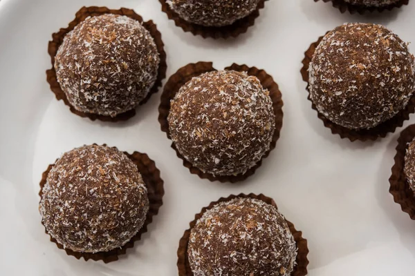 Choklad Coconut Laddu Eller Laddoo Twist Till Traditionell Nariyal Ladoo — Stockfoto