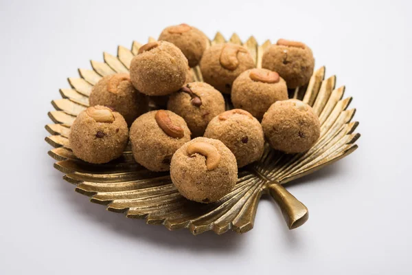 Indian Sweet Rava Laddu Oder Rawa Laddoo Oder Grieß Süße — Stockfoto