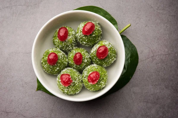 Paan Coconut Ladduor Ladoo Betel Leaves Mixed Nariyal Sugar Make — Stock Photo, Image