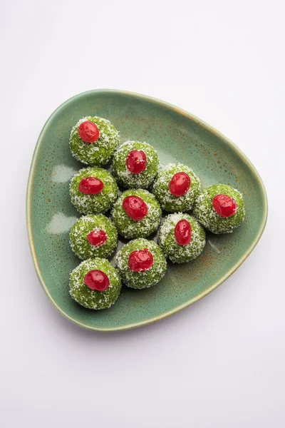 Paan Coconut Ladduor Ladoo Betelblad Blandade Med Nariyal Och Socker — Stockfoto