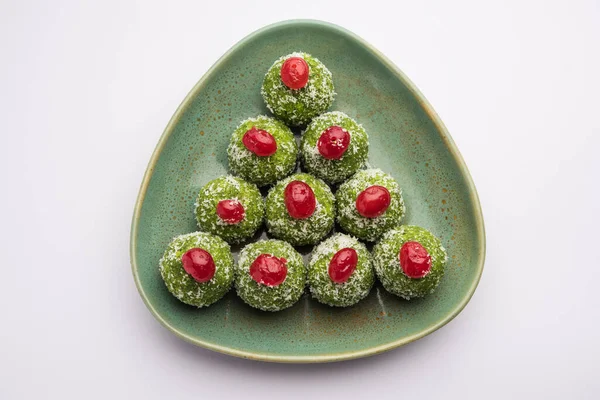 Paan Coconut Ladduor Ladoo Betelblad Blandade Med Nariyal Och Socker — Stockfoto